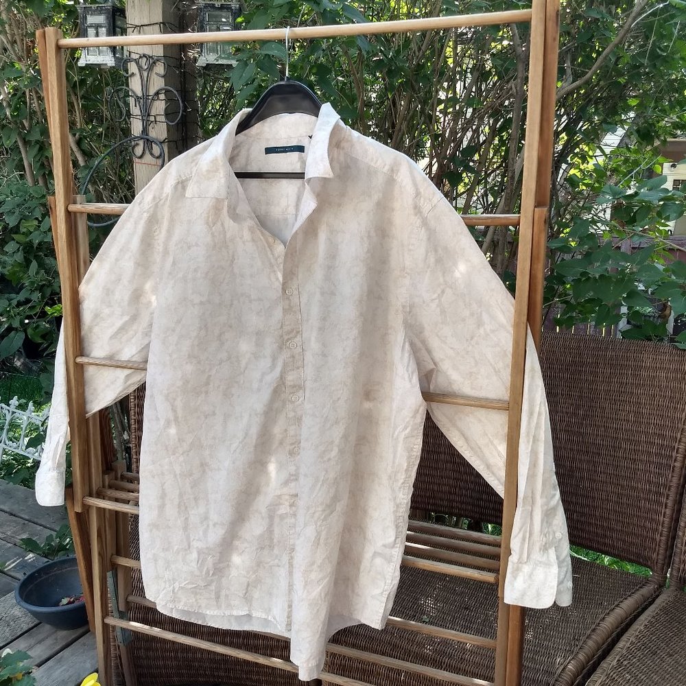 Perry Ellis white tan floral pattern dress shirt